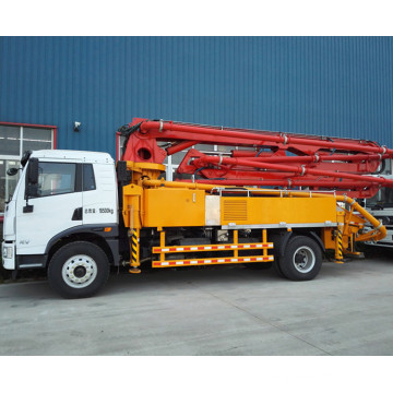 Camion de pompe à béton de camion de pompe de ciment de Dongfeng 32m